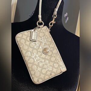 *:SOLD:* Coach Lucky Stars Limited Edition Wristlet White Silver Excellent